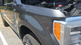 2019 Ford Super Duty F-250 Lariat Crew Cab Medium Bed - miniatura 24