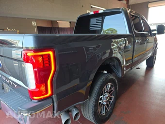 2019 Ford Super Duty F-250 Lariat Crew Cab Medium Bed - miniatura 4