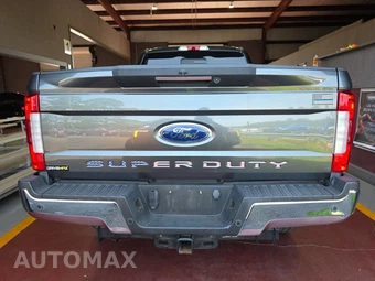 2019 Ford Super Duty F-250 Lariat Crew Cab Medium Bed - miniatura 5