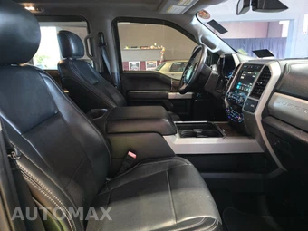 2019 Ford Super Duty F-250 Lariat Crew Cab Medium Bed - miniatura 8