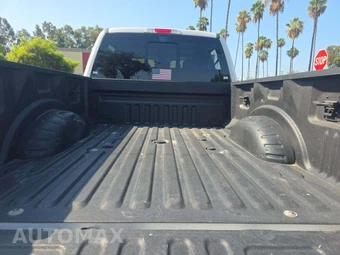 2019 Ford Super Duty F-250 Lariat Crew Cab Medium Bed - miniatura 13