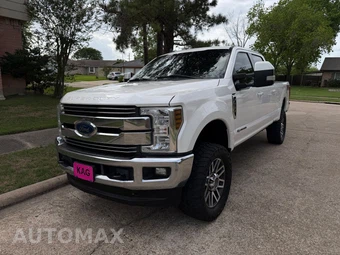 2019 Ford Super Duty F-250 Lariat Crew Cab Medium Bed