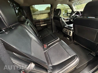2019 Ford Super Duty F-250 Lariat Crew Cab Medium Bed - miniatura 13
