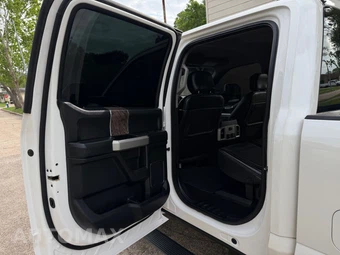 2019 Ford Super Duty F-250 Lariat Crew Cab Medium Bed - miniatura 16