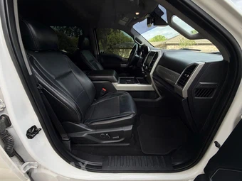 2019 Ford Super Duty F-250 Lariat Crew Cab Medium Bed - miniatura 23