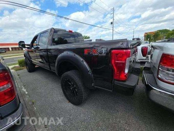 2019 Ford Super Duty F-250 Lariat Crew Cab Medium Bed - miniatura 2