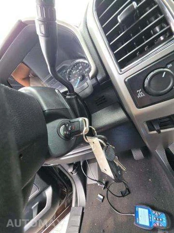 2019 Ford Super Duty F-250 Lariat Crew Cab Medium Bed - miniatura 8