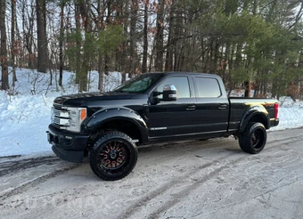 2019 Ford Super Duty F-250 Platinum Crew Cab Medium Bed - miniatura 1
