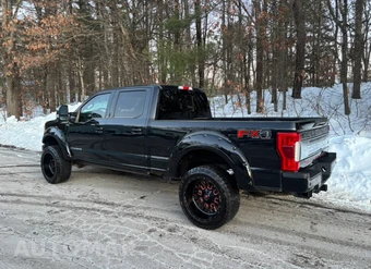 2019 Ford Super Duty F-250 Platinum Crew Cab Medium Bed - miniatura 3