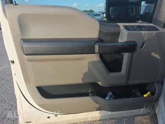 2019 Ford Super Duty F-250 XL Crew Cab Long Bed - miniatura 9