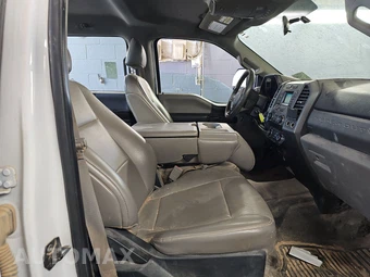 2019 Ford Super Duty F-250 XL Crew Cab Long Bed - miniatura 8