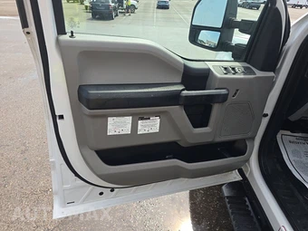 2019 Ford Super Duty F-250 XL Crew Cab Long Bed - miniatura 9