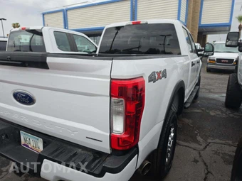 2019 Ford Super Duty F-250 XL Crew Cab Medium Bed - miniatura 3