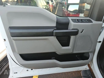 2019 Ford Super Duty F-250 XL Crew Cab Medium Bed - miniatura 9