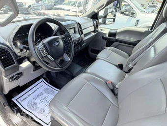 2019 Ford Super Duty F-250 XL Crew Cab Medium Bed - miniatura 10