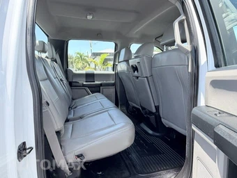 2019 Ford Super Duty F-250 XL Crew Cab Medium Bed - miniatura 16