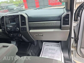 2019 Ford Super Duty F-250 XL Crew Cab Medium Bed - miniatura 16