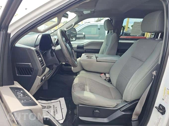 2019 Ford Super Duty F-250 XL Crew Cab Medium Bed - miniatura 6