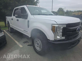 2019 Ford Super Duty F-250 XL Crew Cab Medium Bed - miniatura 4