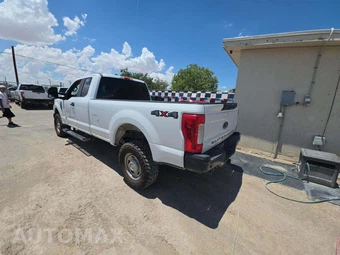 2019 Ford Super Duty F-250 XL Extended Cab Long Bed w/Rear Doors - miniatura 2
