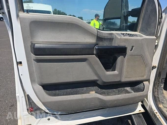2019 Ford Super Duty F-250 XL Extended Cab Long Bed w/Rear Doors - miniatura 9
