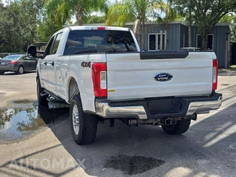 2019 Ford Super Duty F-250 XLT Crew Cab Long Bed - miniatura 2