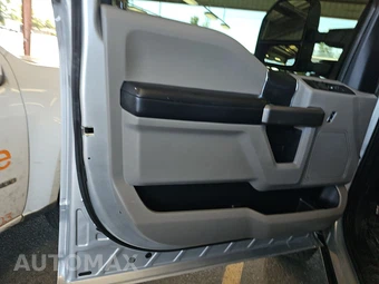 2019 Ford Super Duty F-250 XLT Crew Cab Long Bed - miniatura 9