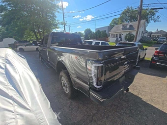 2019 Ford Super Duty F-250 XLT Crew Cab Long Bed - miniatura 2