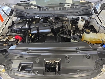 2019 Ford Super Duty F-250 XLT Crew Cab Medium Bed - miniatura 12