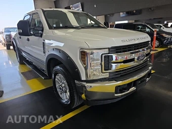 2019 Ford Super Duty F-250 XLT Crew Cab Medium Bed - miniatura 3
