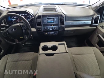 2019 Ford Super Duty F-250 XLT Crew Cab Medium Bed - miniatura 8