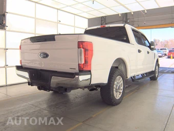2019 Ford Super Duty F-250 XLT Crew Cab Medium Bed - miniatura 4