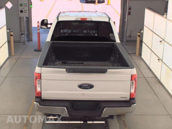 2019 Ford Super Duty F-250 XLT Crew Cab Medium Bed - miniatura 5
