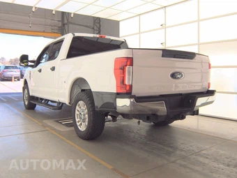 2019 Ford Super Duty F-250 XLT Crew Cab Medium Bed - miniatura 6
