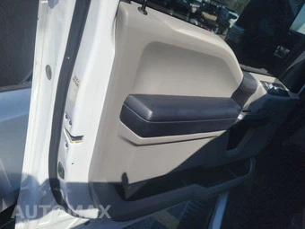 2019 Ford Super Duty F-250 XLT Crew Cab Medium Bed - miniatura 9