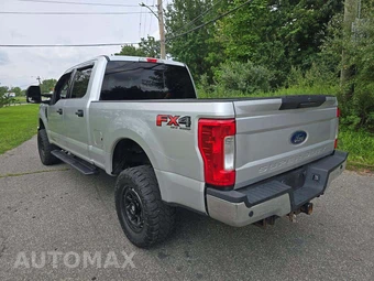 2019 Ford Super Duty F-250 XLT Crew Cab Medium Bed - miniatura 2