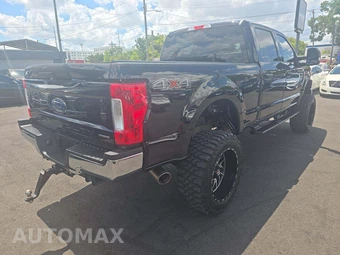 2019 Ford Super Duty F-250 XLT Crew Cab Medium Bed - miniatura 3