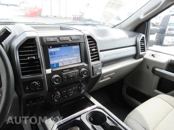 2019 Ford Super Duty F-250 XLT Crew Cab Medium Bed - miniatura 15