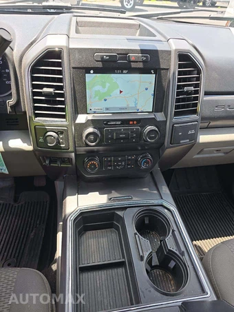 2019 Ford Super Duty F-250 XLT Crew Cab Medium Bed - miniatura 10