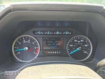 2019 Ford Super Duty F-250 XLT Crew Cab Medium Bed - miniatura 9