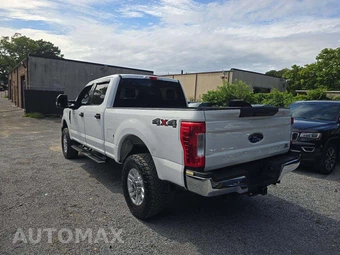 2019 Ford Super Duty F-250 XLT Crew Cab Medium Bed - miniatura 2