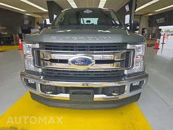 2019 Ford Super Duty F-250 XLT Crew Cab Medium Bed - miniatura 2