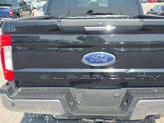 2019 Ford Super Duty F-250 XLT Crew Cab Medium Bed - miniatura 28