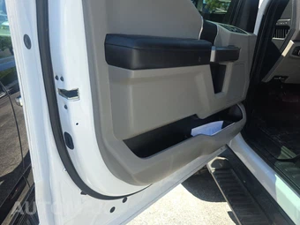 2019 Ford Super Duty F-250 XLT Crew Cab Medium Bed - miniatura 15
