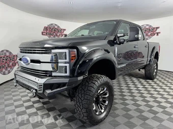 2019 Ford Super Duty F-250 XLT Crew Cab Medium Bed - miniatura 3