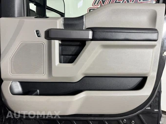 2019 Ford Super Duty F-250 XLT Crew Cab Medium Bed - miniatura 38