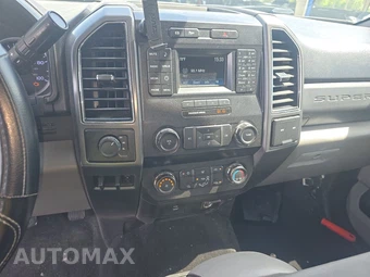 2019 Ford Super Duty F-250 XLT Crew Cab Medium Bed - miniatura 11