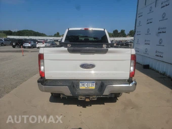 2019 Ford Super Duty F-250 XLT Crew Cab Medium Bed - miniatura 5