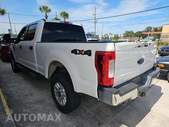 2019 Ford Super Duty F-250 XLT Crew Cab Medium Bed - miniatura 2