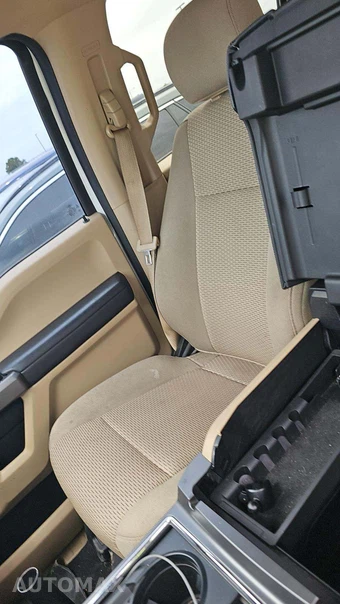 2019 Ford Super Duty F-250 XLT Crew Cab Medium Bed - miniatura 27